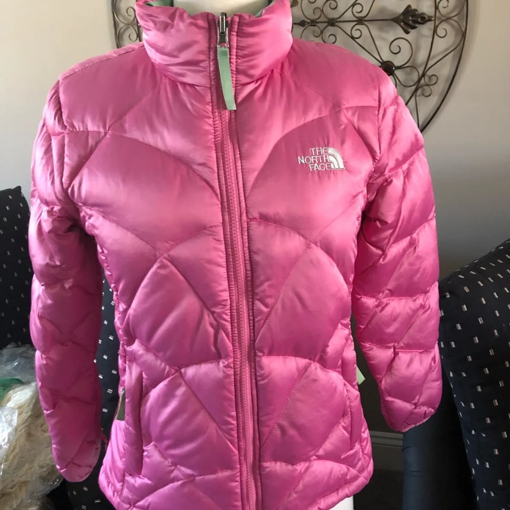 THE NORTH FACE Pink Puffer Down Jacket